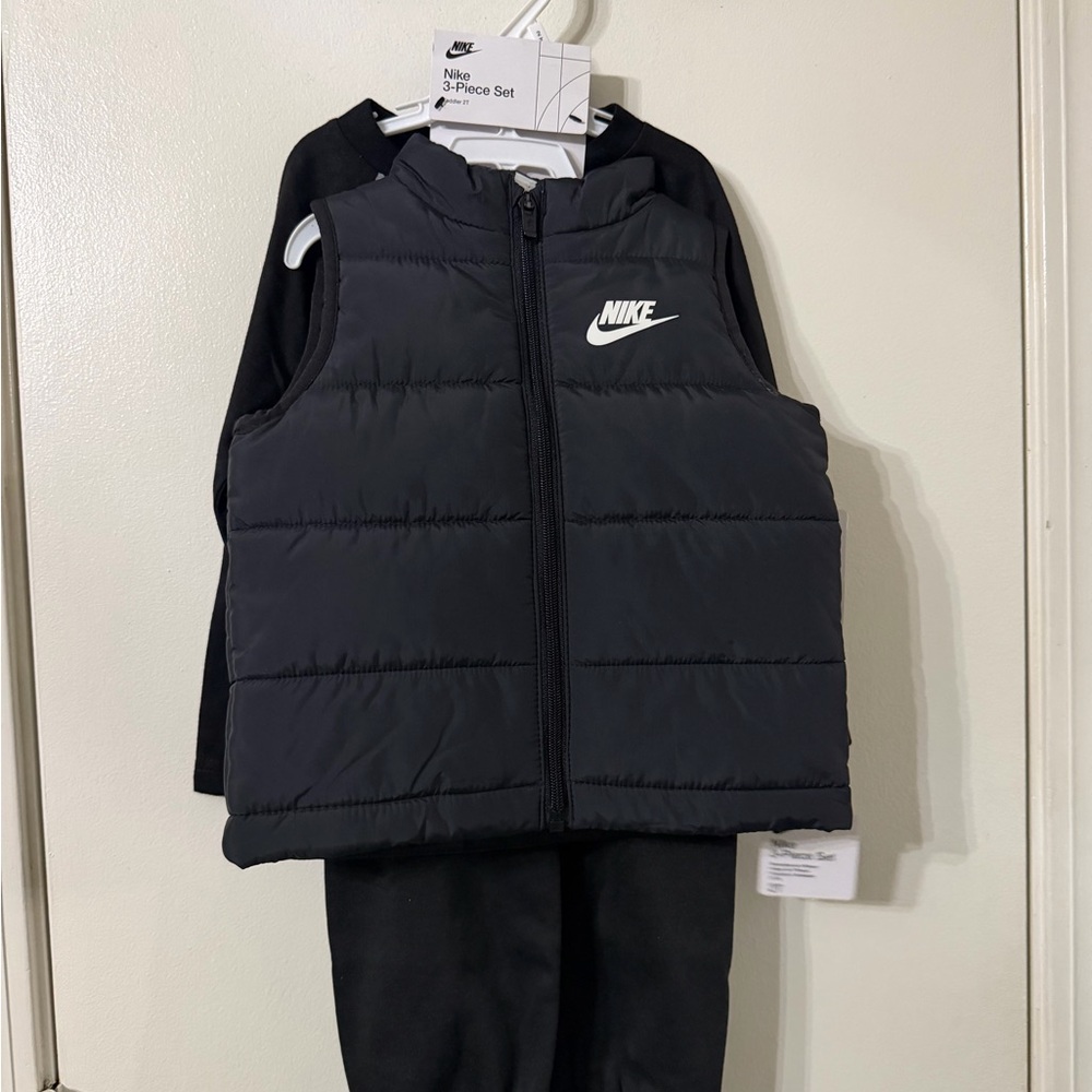 New Nike Black Puffer Vest Set 2T